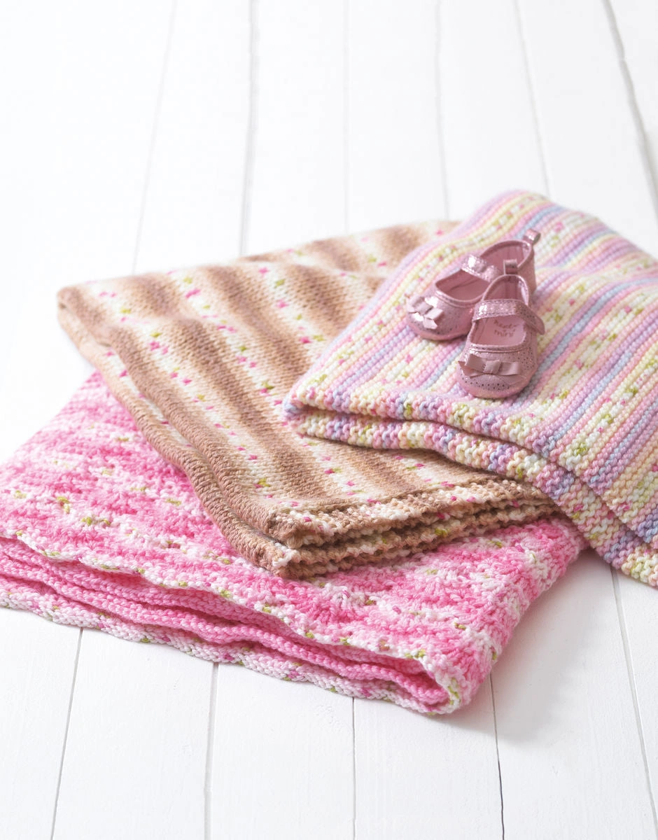 Cozy Hand-Knit Baby Blankets – Softest Hayfield Yarn, Perfect First Gifts!